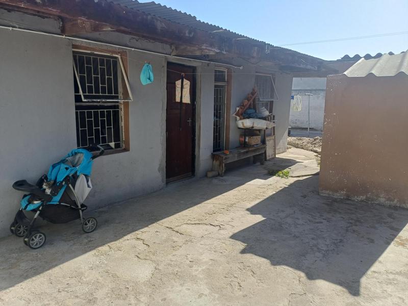 2 Bedroom Property for Sale in Ravensmead Western Cape